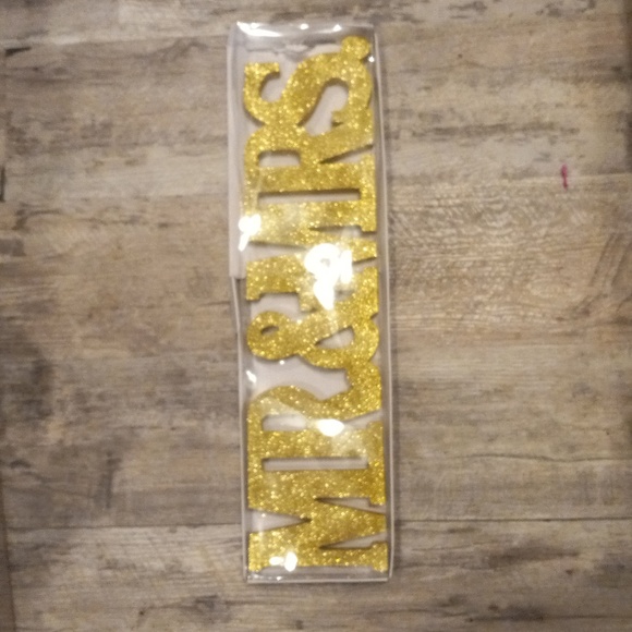 2 ft stand alone Mr.&Mrs. Wedding or bridal shower gold glitter sign